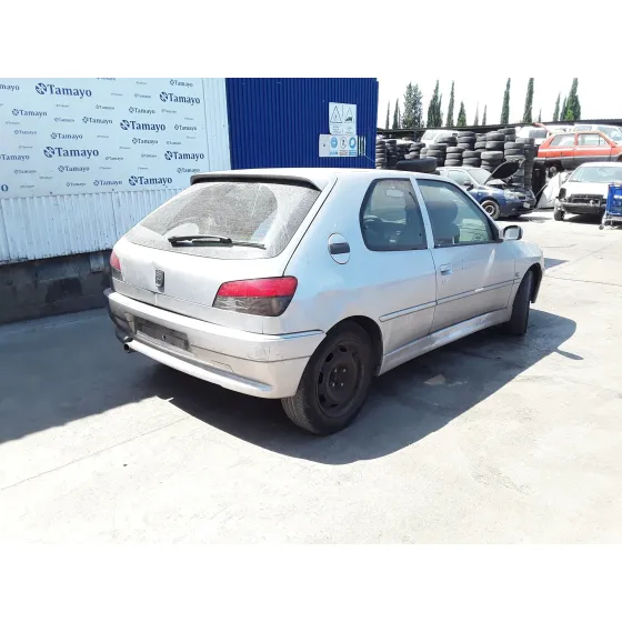 PEUGEOT 306 BERLINA 3/4/5 PUERTAS (S2) '2001 * PLATA