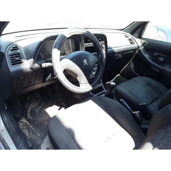 PEUGEOT 306 BERLINA 3/4/5 PUERTAS (S2) '2001 * PLATA