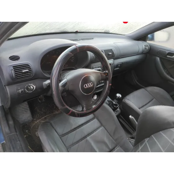 AUDI A3 (8L) '2002 *