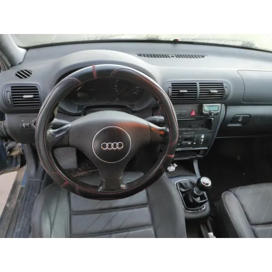 AUDI A3 (8L) '2002 *