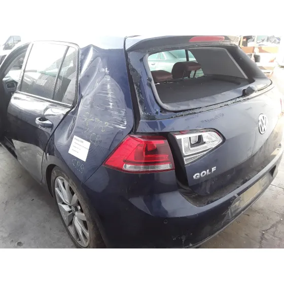 VOLKSWAGEN GOLF VII LIM. '2013 SPORT BLUEMOTION AZUL