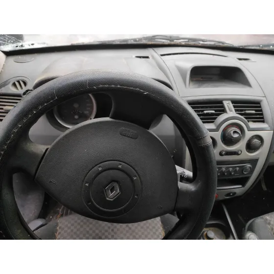 RENAULT MEGANE II BERLINA 3P '2003 1.5 DCI DIESEL PLATA