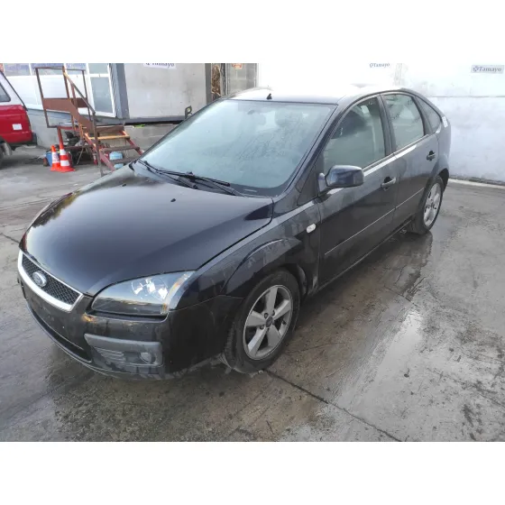 FORD FOCUS BERLINA (CAP) '2005 1.6 TDCI CAT NEGRO