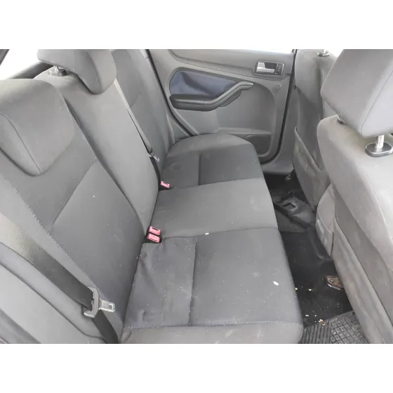 FORD FOCUS BERLINA (CAP) '2005 1.6 TDCI CAT NEGRO