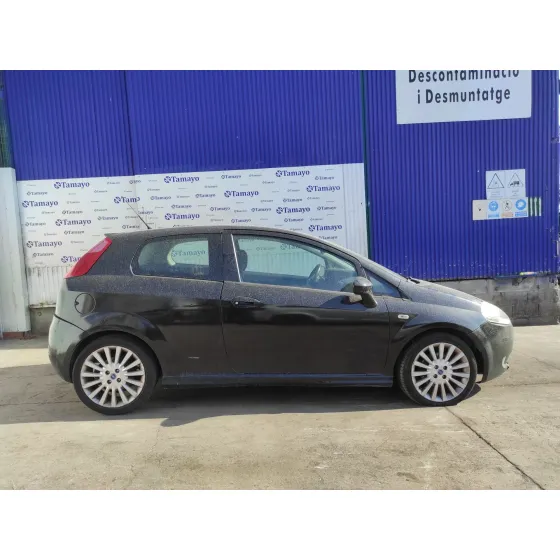 FIAT GRANDE PUNTO (199) '2006 1.9 8V JTD CAT NEGRO
