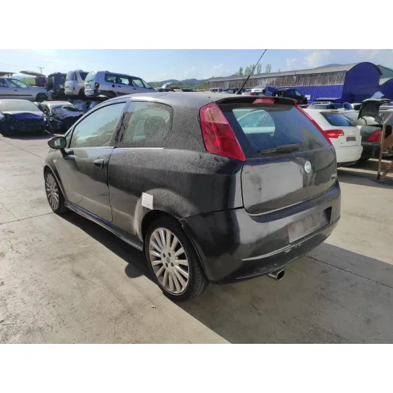 FIAT GRANDE PUNTO (199) '2006 1.9 8V JTD CAT NEGRO