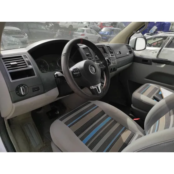 VOLKSWAGEN T5 TRANSPORTER (7E) '2012 2.0 TDI CAT (CFCA) BLANCO