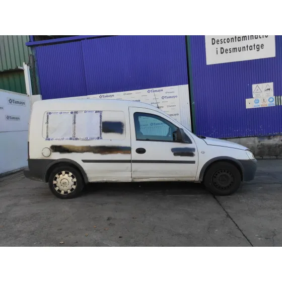 OPEL COMBO (CORSA C) '2006 CORSA C BLANCO