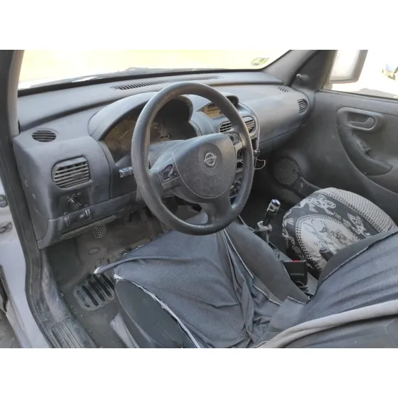 OPEL COMBO (CORSA C) '2006 CORSA C BLANCO