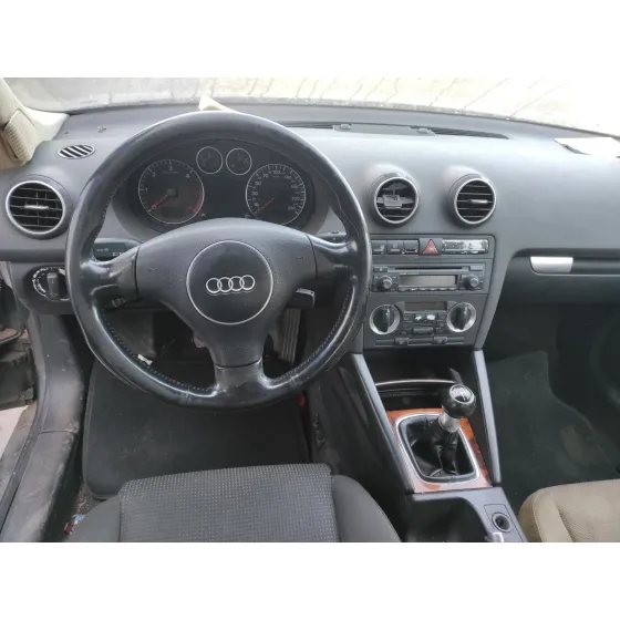 AUDI A3 (8P) '2004 *