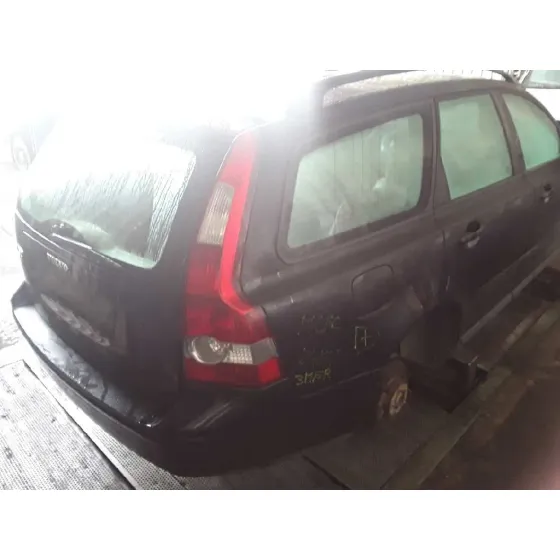VOLVO V50 FAMILIAR '2005 1.6 DIESEL CAT NEGRO