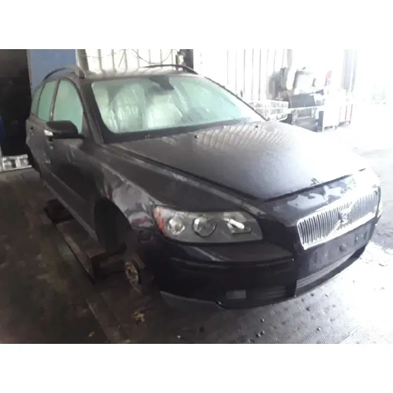 VOLVO V50 FAMILIAR '2005 1.6 DIESEL CAT NEGRO
