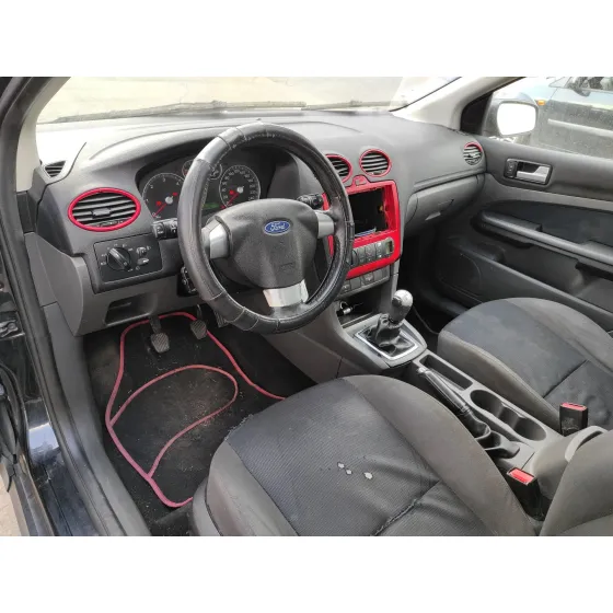 FORD FOCUS BERLINA (CAP) '2006 * NEGRO