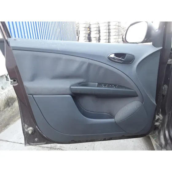 SEAT ALTEA (5P1) '2006 * GRANATE