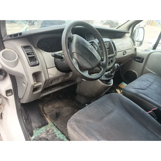Renault TRAFIC II AUTOBUS (JL) 2003