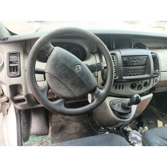Renault TRAFIC II AUTOBUS (JL) 2003