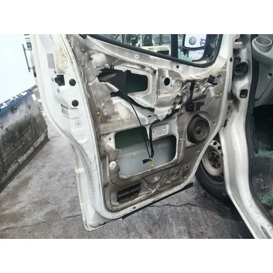 Renault TRAFIC II AUTOBUS (JL) 2003
