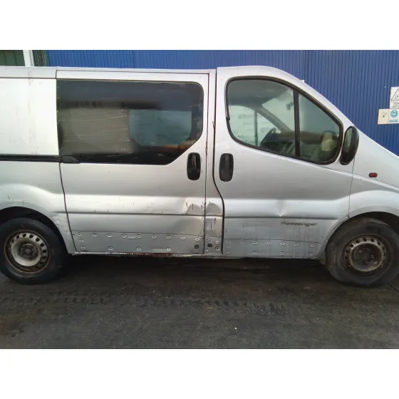 RENAULT TRAFIC COMBI (AB 4.01) '2006 2.5 DIESEL DCI FAP CAT PLATA