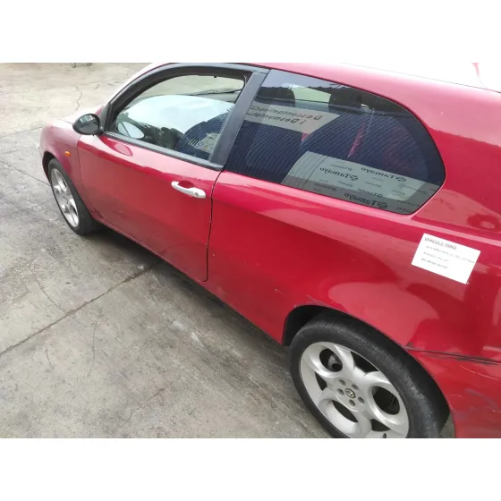 ALFA ROMEO 147 (190) '2004 1.6 T.SPARK ECO DISTINCTIVE ROJO