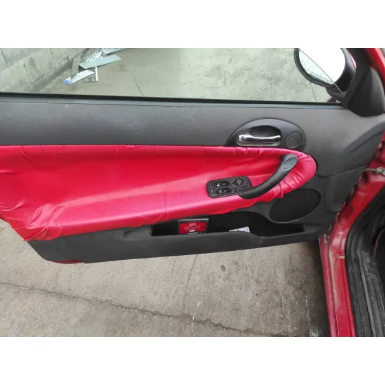 ALFA ROMEO 147 (190) '2004 1.6 T.SPARK ECO DISTINCTIVE ROJO