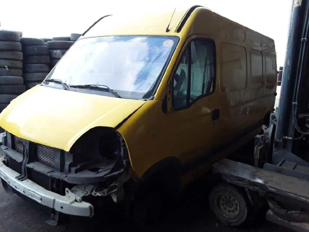 RENAULT MASTER II PHASE 2 BUS RENAULT MASTER II PHASE 2 BUS '2004 2.5 DIESEL AMARILLO 2003
