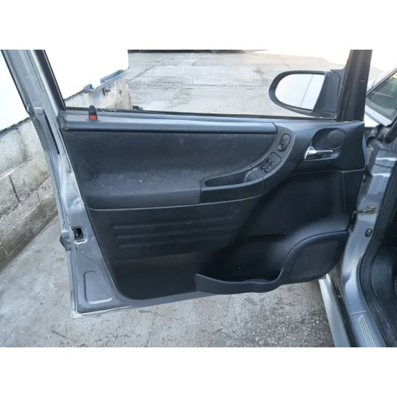 Opel ZAFIRA A MONOSPACE (T98) 2000