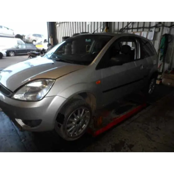 FORD FIESTA (CBK) '2004 1.4 16V CAT PLATA