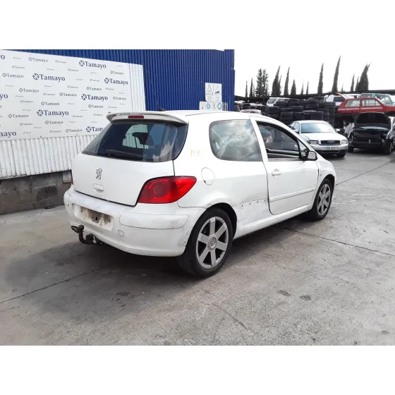 PEUGEOT 307 BERLINA (S2) '2006 * BLANCO