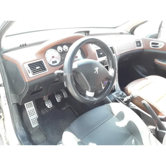 PEUGEOT 307 BERLINA (S2) '2006 * BLANCO