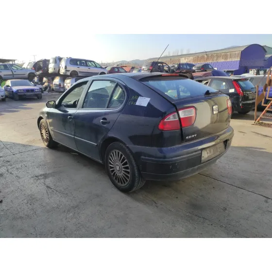 SEAT LEON (1M1) '2002 * NEGRO