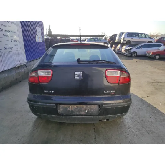 SEAT LEON (1M1) '2002 * NEGRO