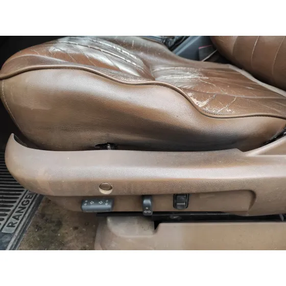 LAND ROVER RANGE ROVER (LP) '1996 2.5 TURBODIESEL TERRACOTA