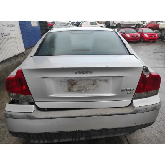 VOLVO S60 BERLINA '2002 D5 PLATA