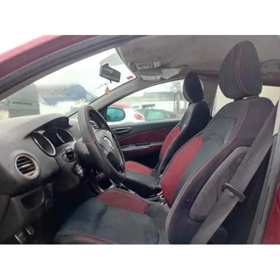 FIAT BRAVO (198) '2008 * ROJO