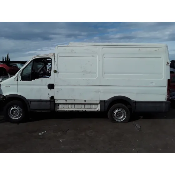 IVECO DAILY CAJA CERRADA (2006 =>) '2009 2.3 DIESEL CAT BLANCO