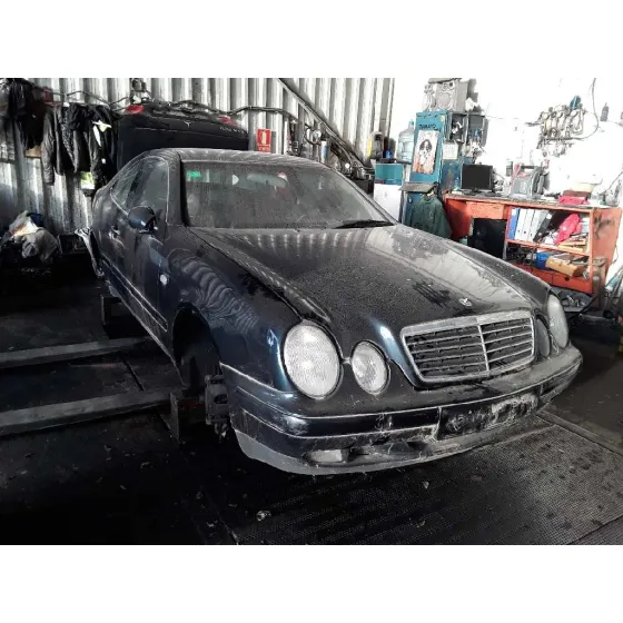 MERCEDES CLASE CLK (W208) COUPE '1998 320 (208.365) AZUL
