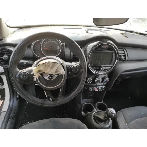 BMW MINI (F56) '2016 * CRUDO