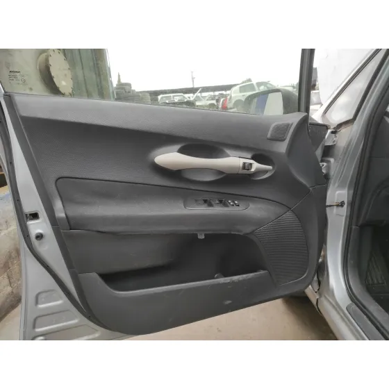 TOYOTA AURIS '2009 2.0 D-4D CAT PLATA