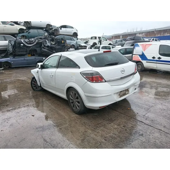 Opel ASTRA H GTC (A04) 2005