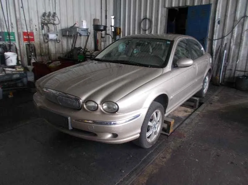 JAGUAR X-TYPE '2005 2.0 DIESEL CAT CHAMPAGNE