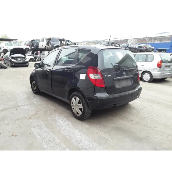 MERCEDES CLASE A (W169) '2010 * NEGRO