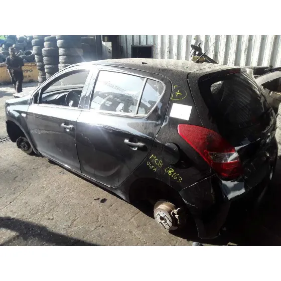 HYUNDAI I20 '2010 COMFORT NEGRO