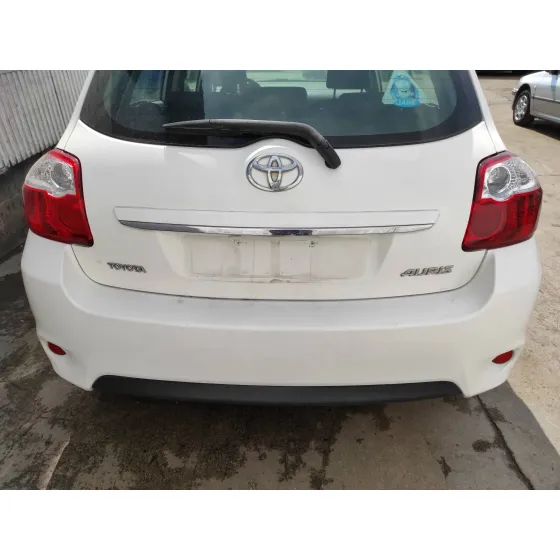 TOYOTA AURIS '2011 1.4 TURBODIESEL CAT BLANCO