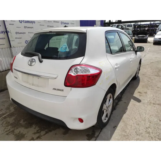 TOYOTA AURIS '2011 1.4 TURBODIESEL CAT BLANCO