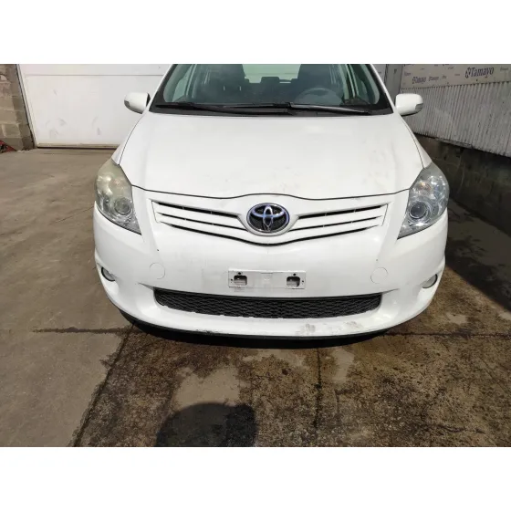TOYOTA AURIS '2011 1.4 TURBODIESEL CAT BLANCO