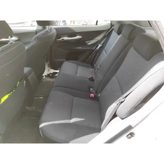 TOYOTA AURIS '2011 1.4 TURBODIESEL CAT BLANCO