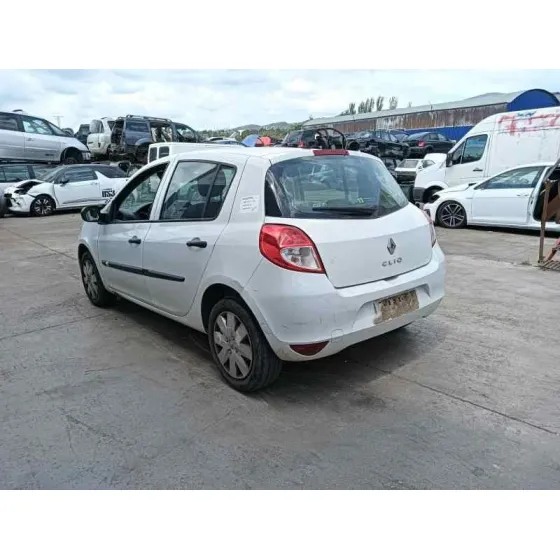 RENAULT CLIO III '2011 * BLANCO