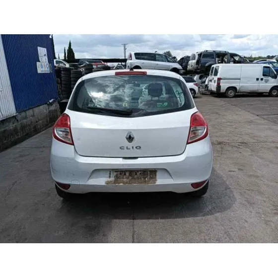 RENAULT CLIO III '2011 * BLANCO