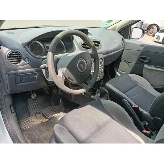 RENAULT CLIO III '2011 * BLANCO