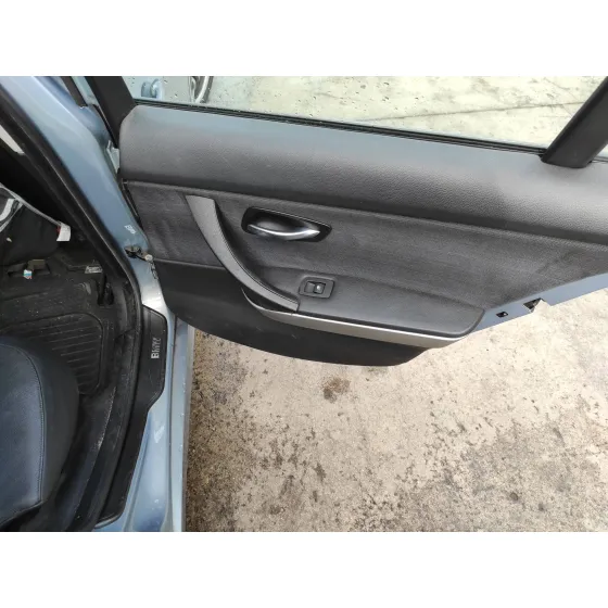 BMW SERIE 3 BERLINA (E90) '2005 2.0 16V DIESEL GRIS